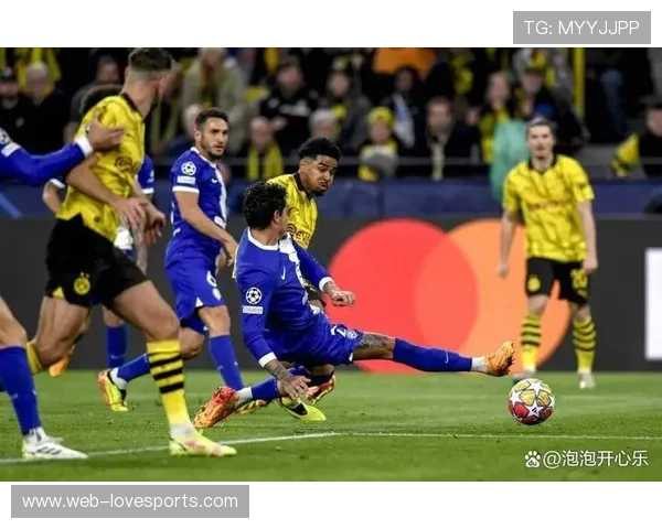 梅超锋闪耀英超舞台传射建功助阿森纳主场强势稳夺关键三分胜利佳